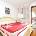 With A Parking Space Gradac, Makarska - 6825 Gradac (Split-Dalmatia)
